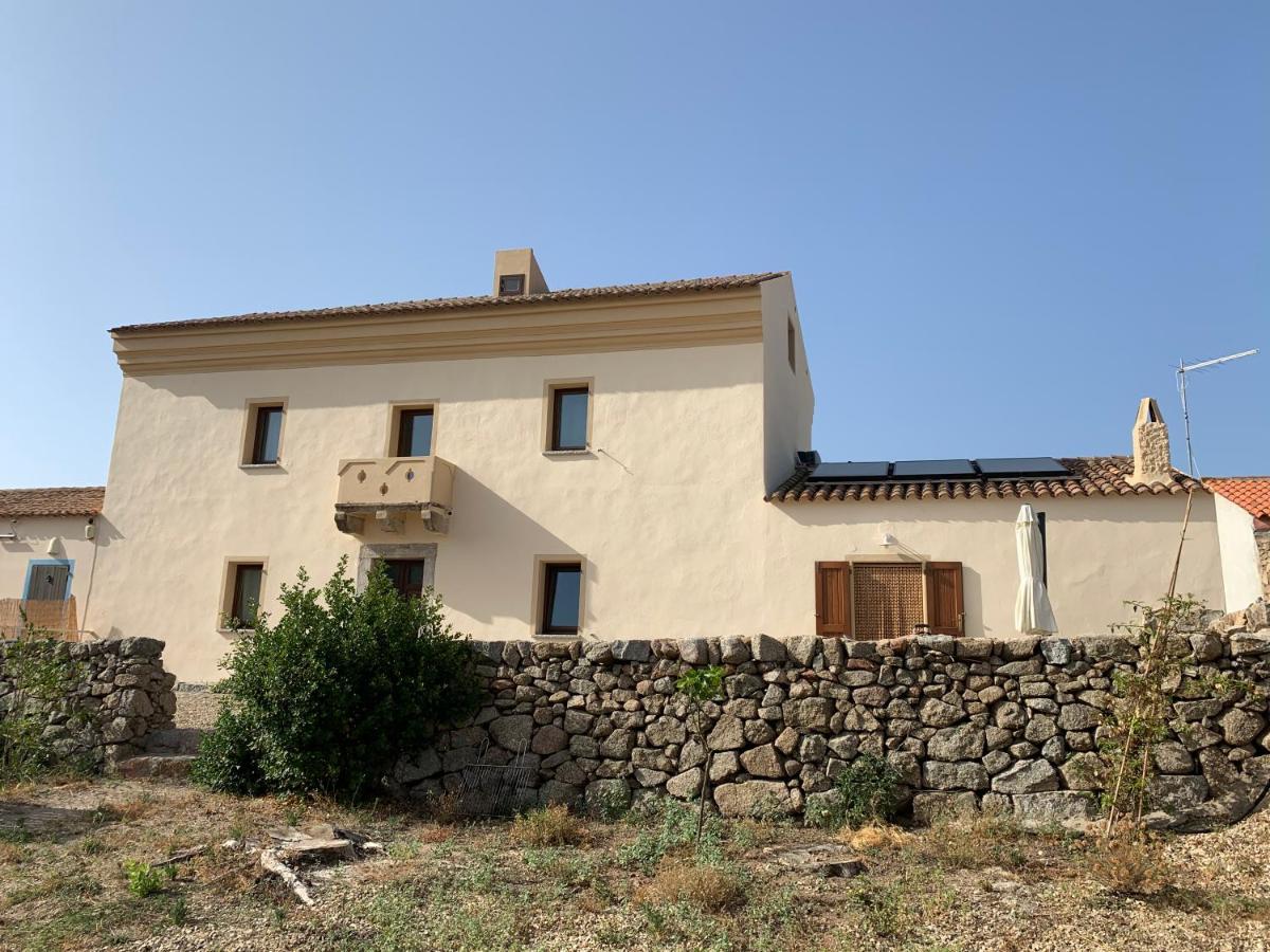 Гостевой дом Stazzu Nuraghe Mannucciu Рена-Майоре Экстерьер фото